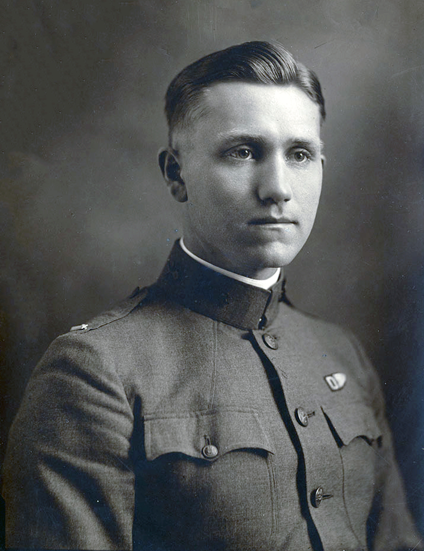 LT Charles Lafayette Kinney killed during WWI  – Gold Star